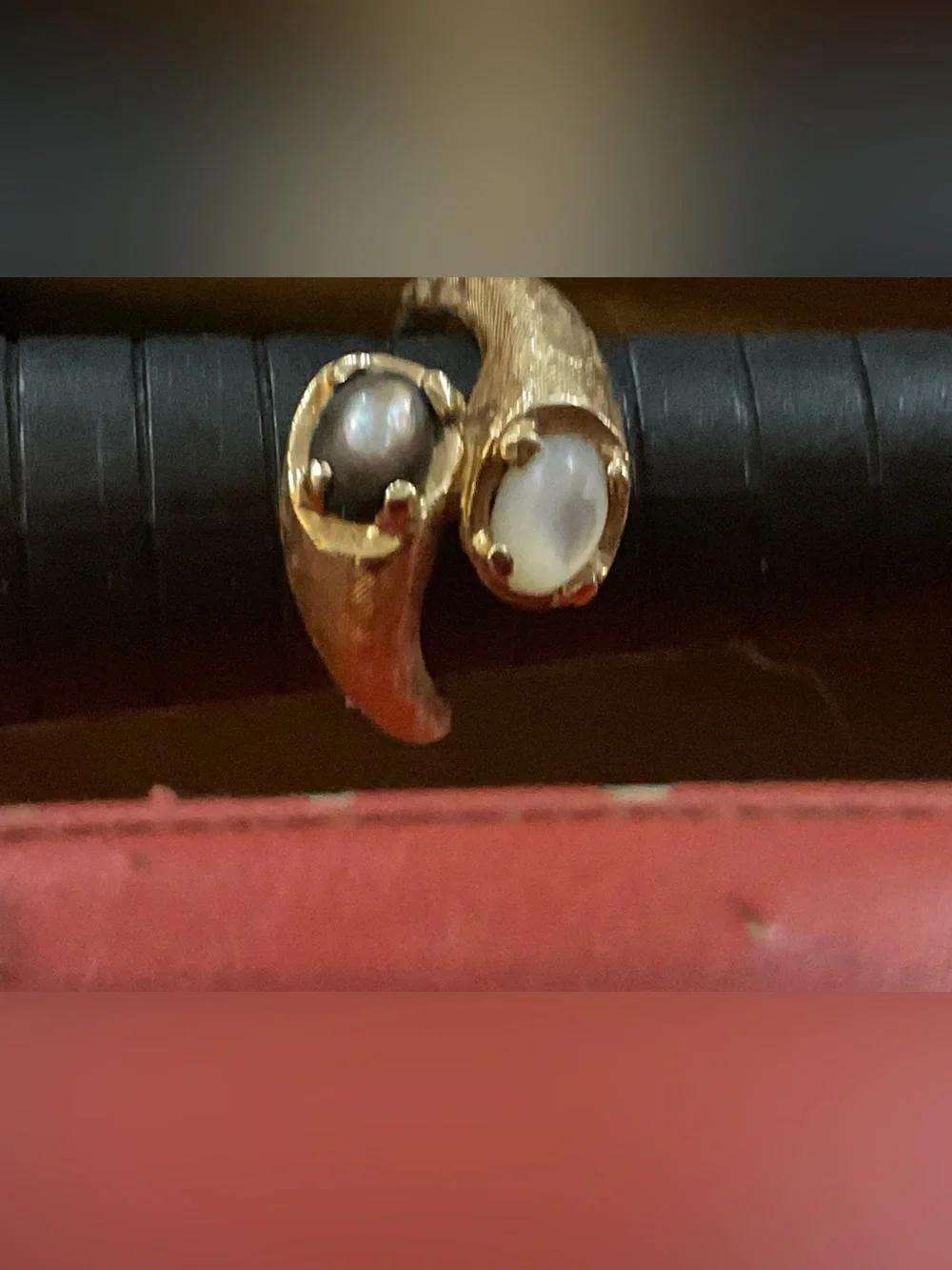 Vintage 14k Gold mid century bypass size  5 ring Double Stone Ring with Cabochon